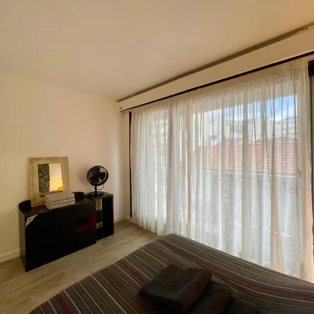 Tour Eiffel Yvart Vaugirard Apartment Paris